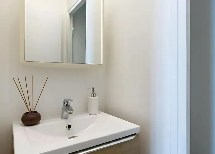 Elegant 1br - Sleeps 7 - Arc De Triomphe Paris