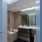 Elegant 1br - Sleeps 7 - Arc De Triomphe Paris