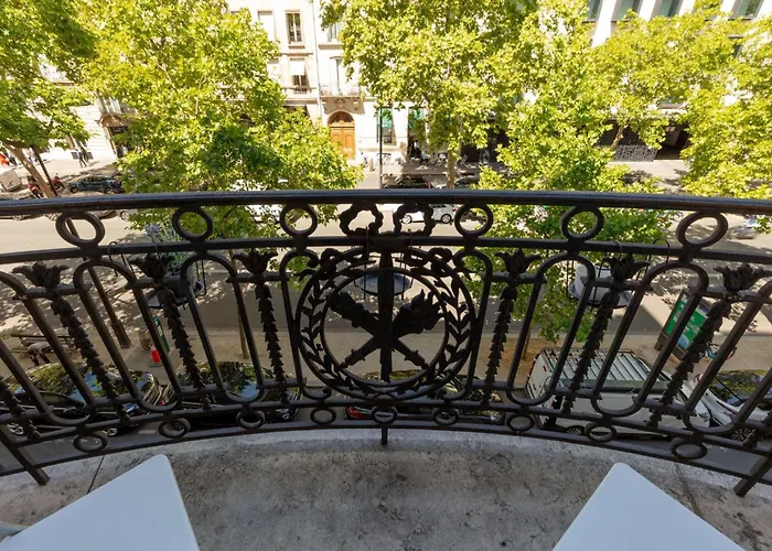 Appartamento Elegant 1br - Sleeps 7 - Arc De Triomphe
