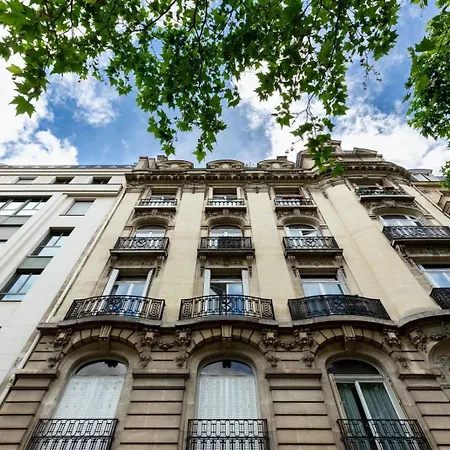 Arc De Triomphe View - Sleeps 7 - Elegant 1br - Terrace Lägenhet *