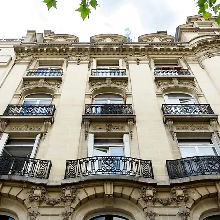 Arc De Triomphe View - Sleeps 7 - Elegant 1br - Terrace *
