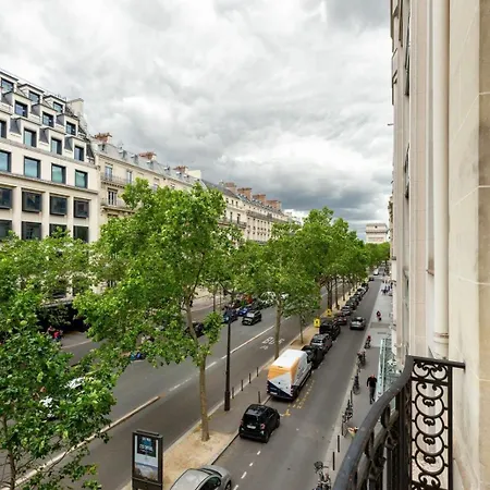 Arc De Triomphe View - Sleeps 7 - Elegant 1br - Terrace *
