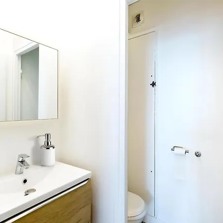 Lägenhet Arc De Triomphe View - Sleeps 7 - Elegant 1br - Terrace *